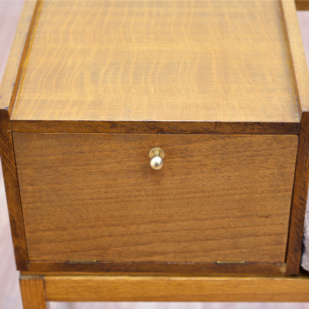 Mid Century Entryway Bench in Oak & Boucle