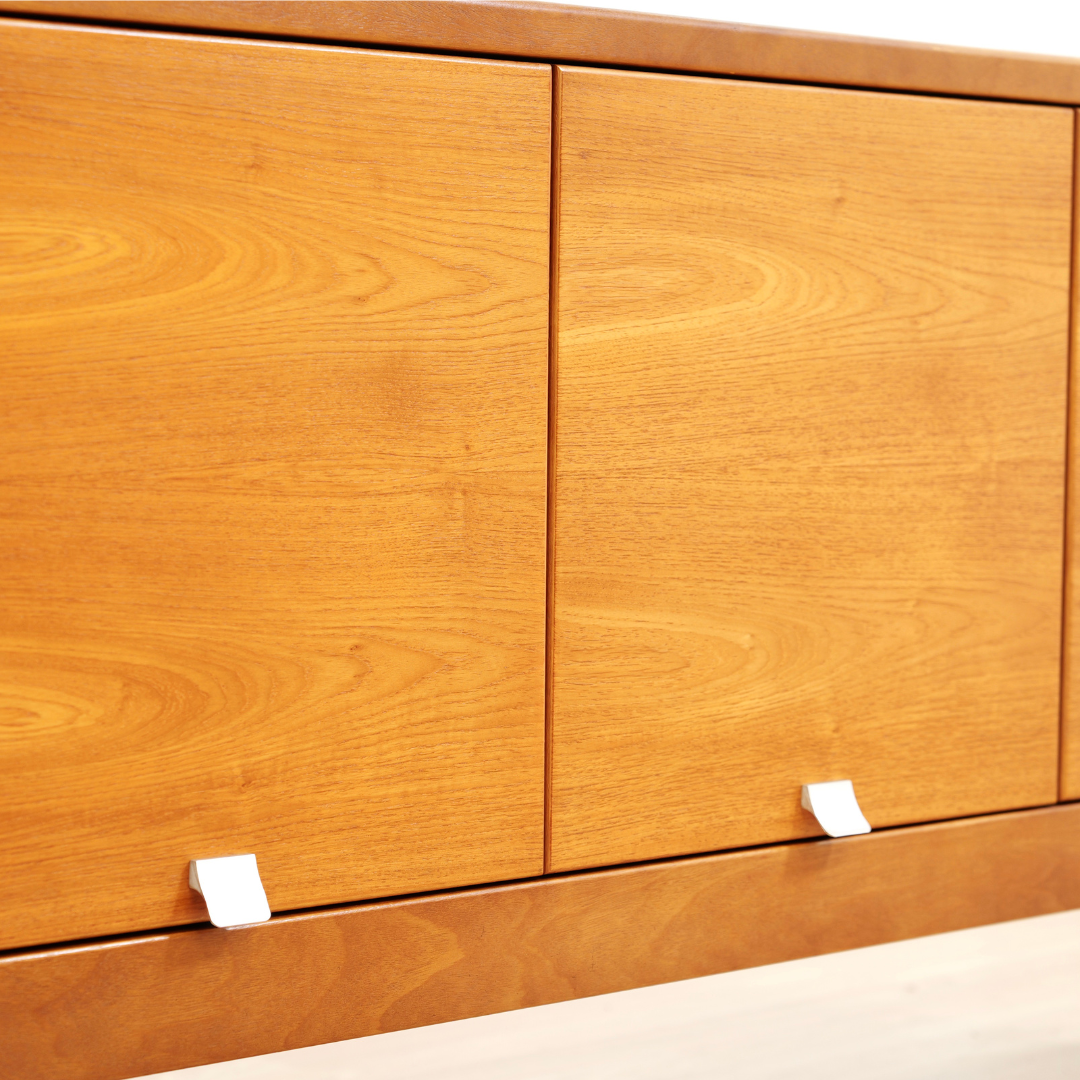 LOW MID CENTURY CONSOLE CREDENZA BY WHITE & NEWTON