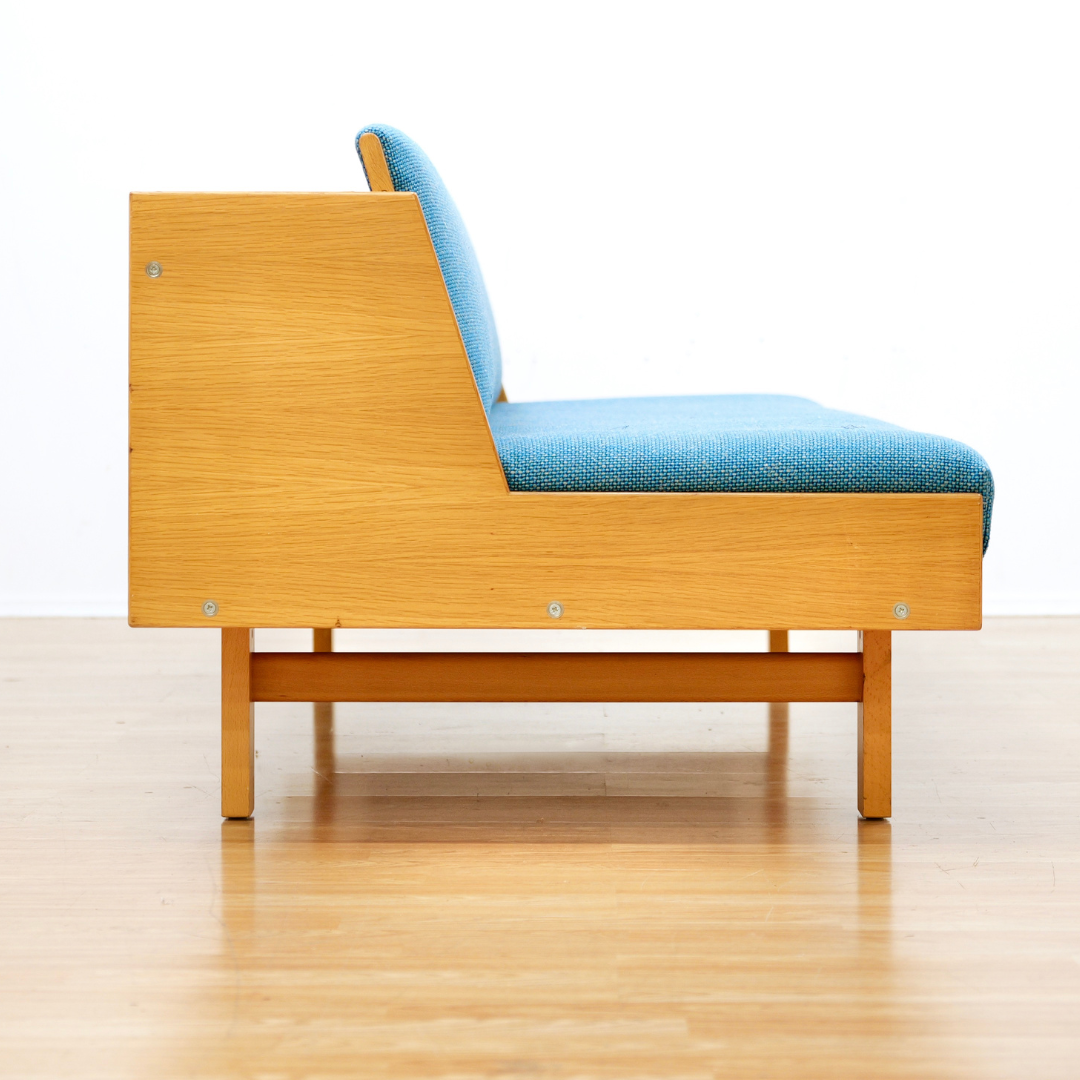 DANISH MODERN 'GE-248' DAYBED BY HANS J. WEGNER FOR GETAMA