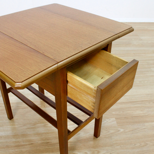 MID CENTURY TEAK SIDE TABLE WITH DRAWER