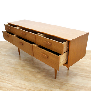 MID CENTURY SIX DRAWER DRESSER BY AUSTINSUITE FURNITURE