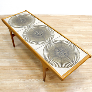 MID CENTURY TEAK & TILE COFFEE TABLE