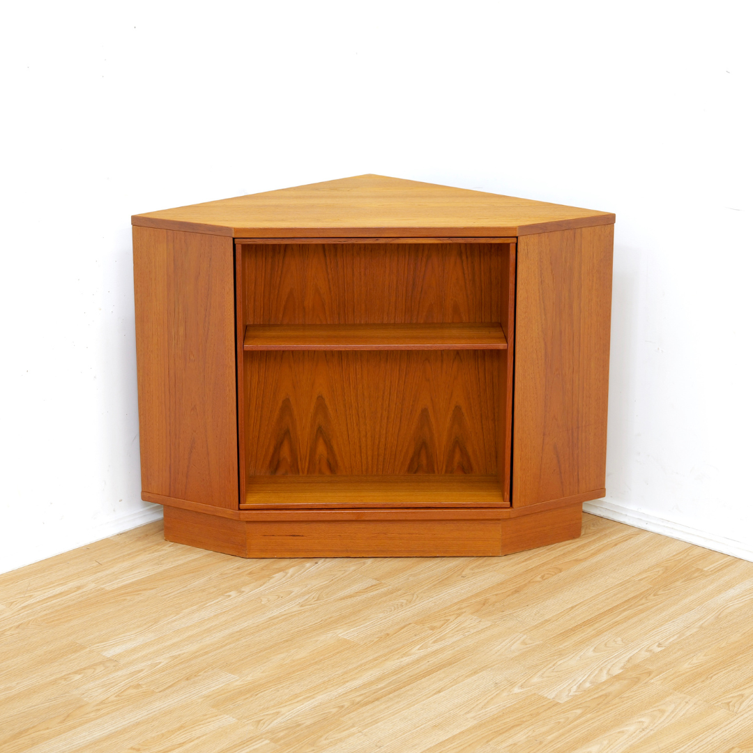 Danish Modern Revolving Corner Bar in Teak by Vildbjerg Mobelfabik ...