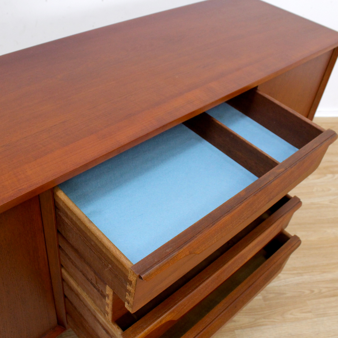MID CENTURY CREDENZA BY ELLIOTS OF NEWBURY