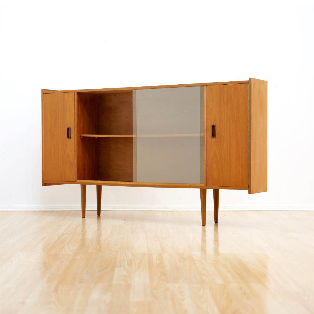 SLIM MID CENTURY TEAK CHINA DISPLAY CABINET SIDEBOARD