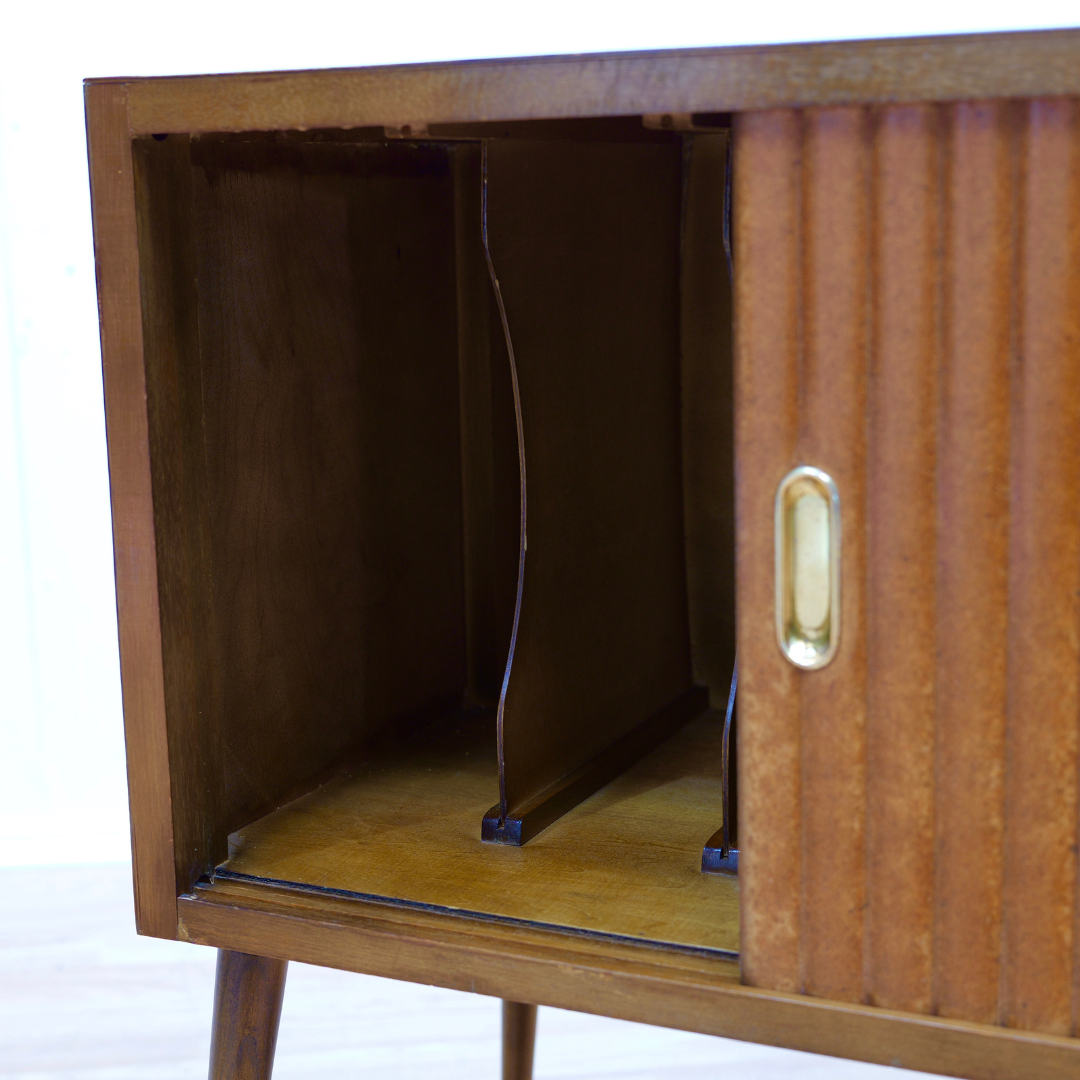 MID CENTURY ATOMIC VINYL RECORD STORAGE CABINET