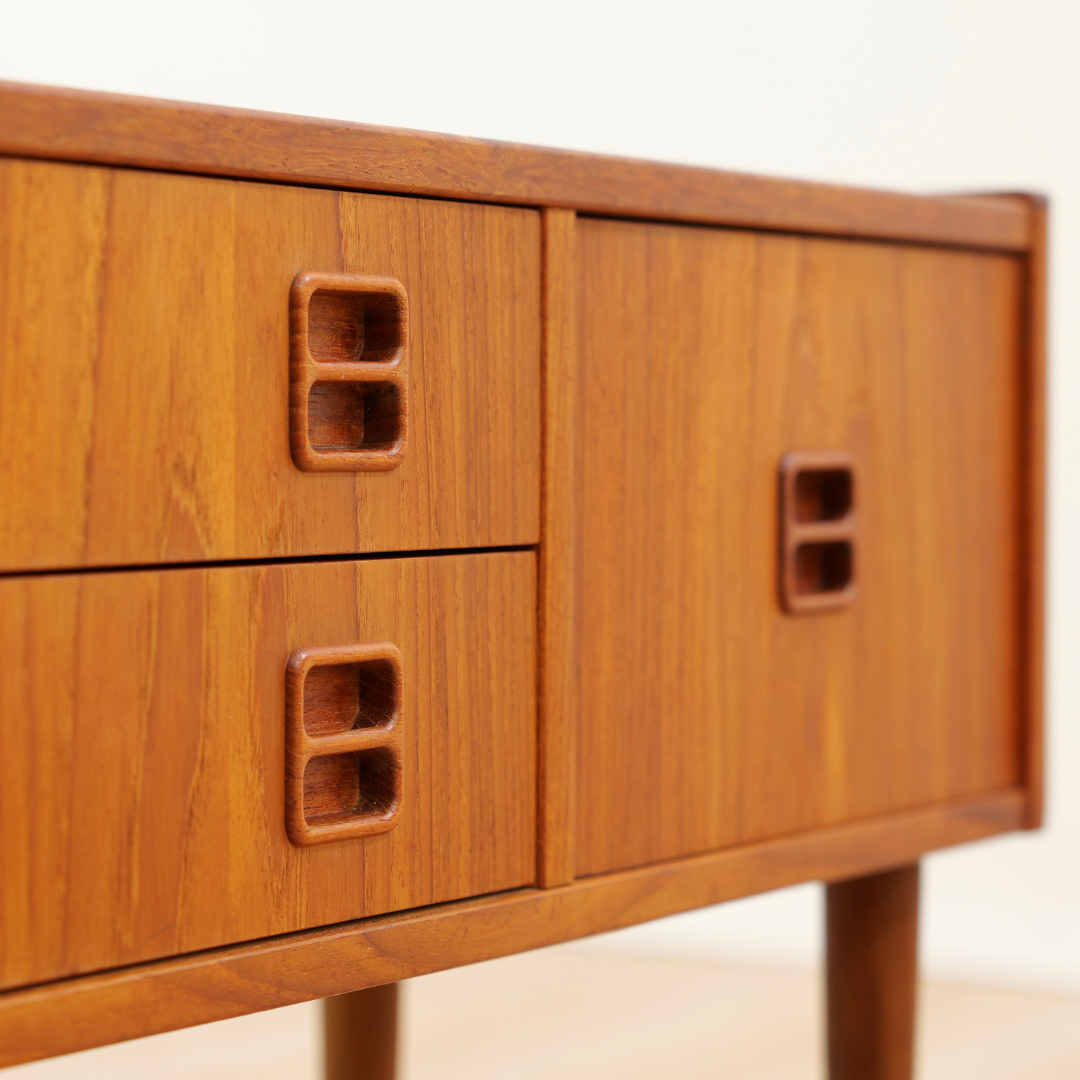 SMALL MID CENTURY DANISH TEAK ENTRYWAY DRESSER