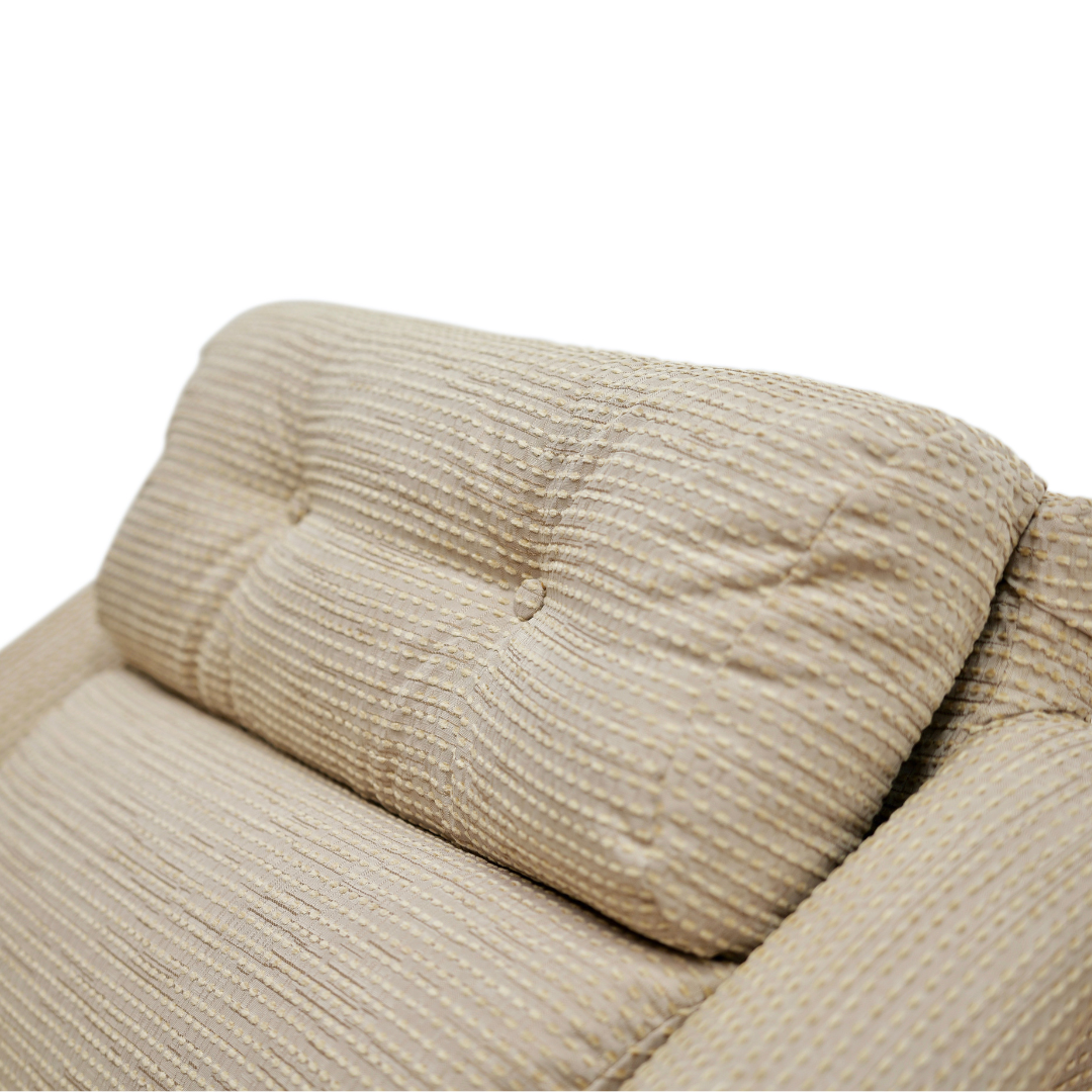 Pair of 1970s His & Her Lounge Chairs by G Plan