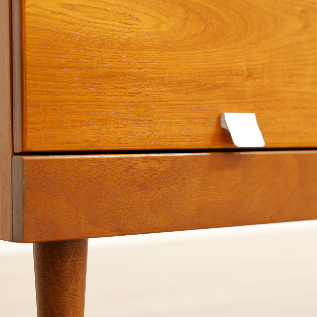 LOW MID CENTURY CONSOLE CREDENZA BY WHITE & NEWTON