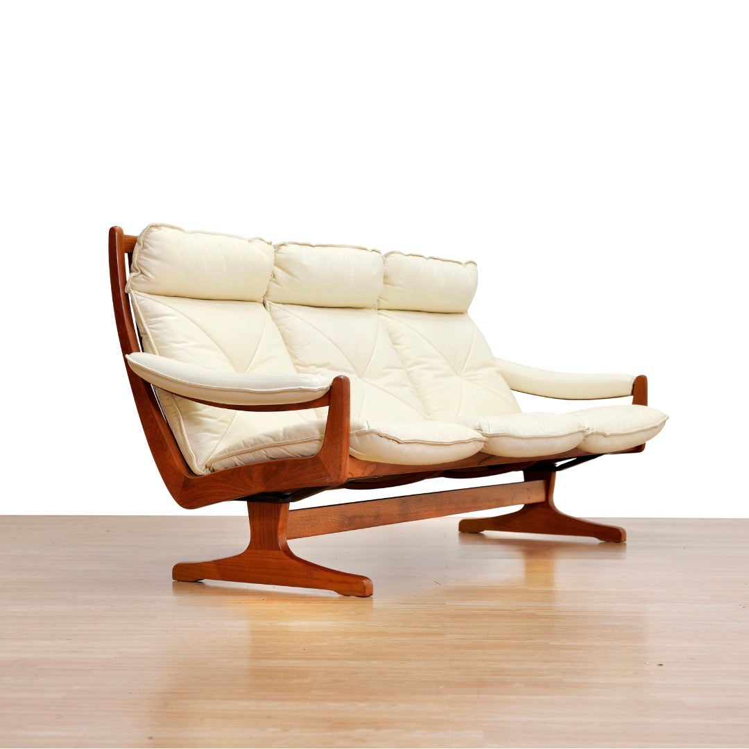 VINTAGE SCANDINAVIAN DESIGN LEATHER SOFA SET BY SODA GALVANO FOR LIED MOBLER