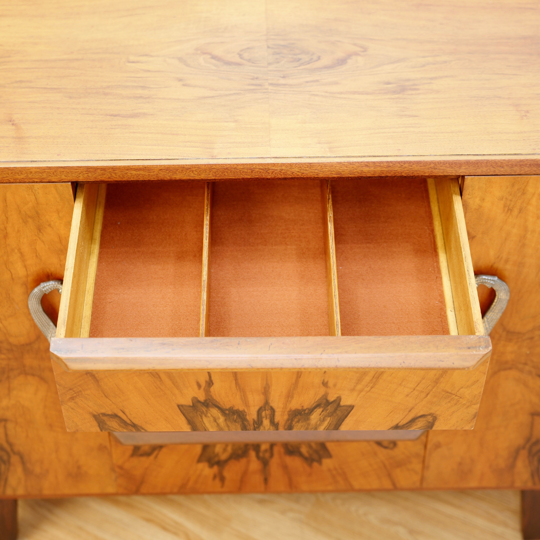 1930S ENGLISH ART DECO MATCHBOOK GRAIN BUFFET CREDENZA BY FARLOW