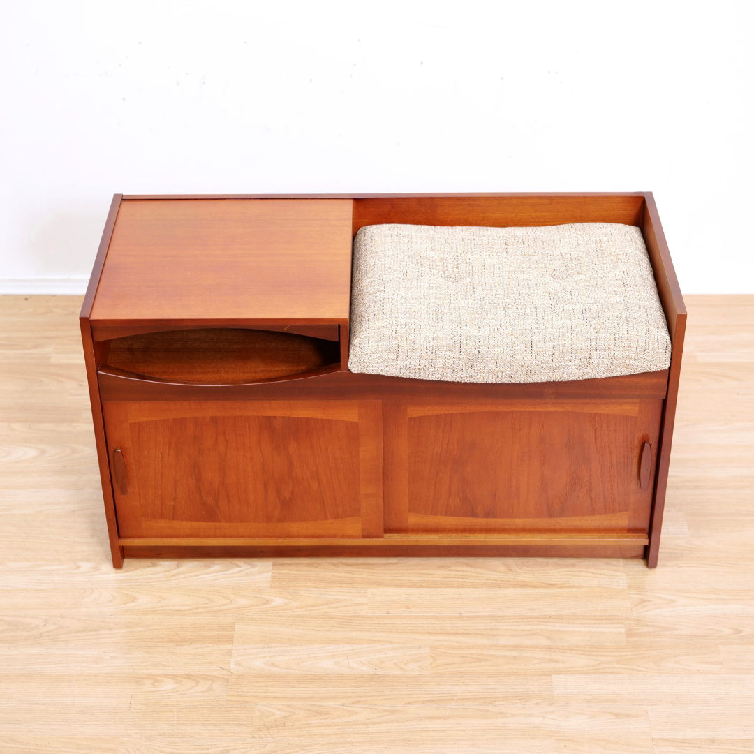 MID CENTURY ENTRYWAY BENCH IN TEAK BY CHIPPY HEATH