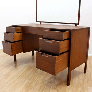 MID CENTURY VANITY BY ROBERT HERITAGE FOR ARCHIE SHINE