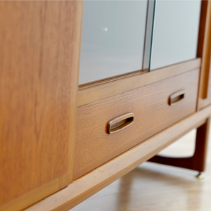 MID CENTURY TEAK CHINA DISPLAY CABINET SIDEBOARD BY JENTIQUE FURNITURE